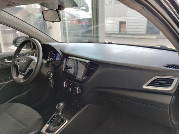 Hyundai Solaris II Рестайлинг с пробегом 2021 года, цена 1 510 000 рублей, 121100 км, седан, Автокод Объявления