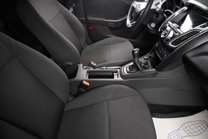 Ford Focus III Рестайлинг с пробегом 2016 года, цена 929 000 рублей, 217612 км, хэтчбек, Автокод Объявления