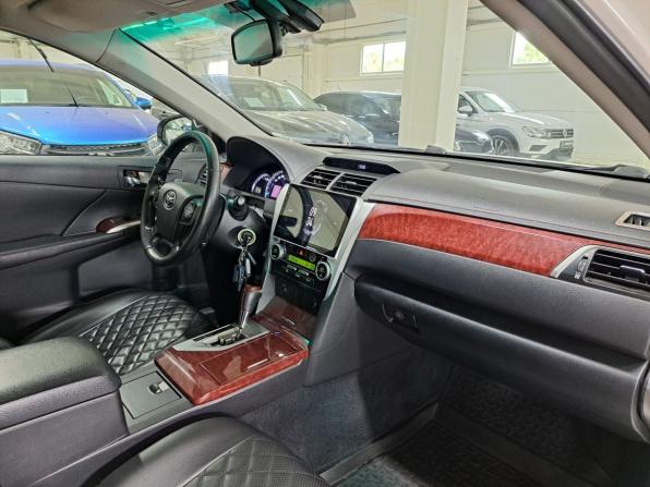 Toyota Camry VII (XV50) с пробегом 2013 года, цена 1 390 000 рублей, 252033 км, седан, Автокод Объявления