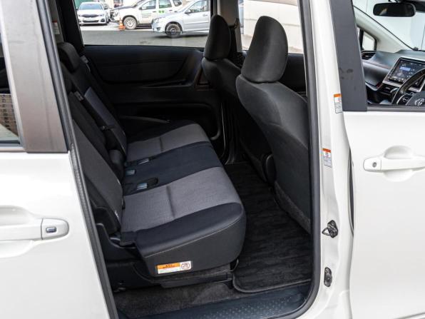 Toyota Sienta II Рестайлинг с пробегом 2019 года, цена 1 800 000 рублей, 87678 км, компактвэн, Автокод Объявления