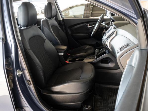 Hyundai ix35 I с пробегом 2012 года, цена 1 320 000 рублей, 118360 км, внедорожник, Автокод Объявления