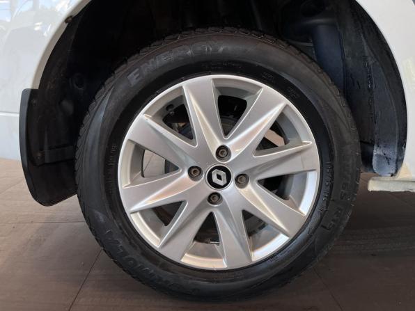 Renault Logan II Рестайлинг с пробегом 2020 года, цена 895 000 рублей, 124249 км, седан, Автокод Объявления