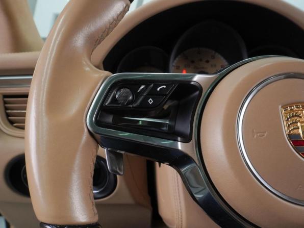 Porsche Macan I с пробегом 2015 года, цена 3 499 000 рублей, 116576 км, внедорожник, Автокод Объявления