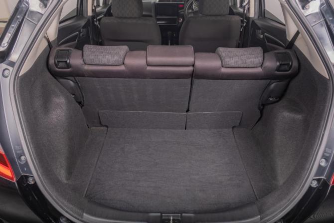 Honda Fit III с пробегом 2013 года, цена 1 149 000 рублей, 142000 км, хэтчбек, Автокод Объявления
