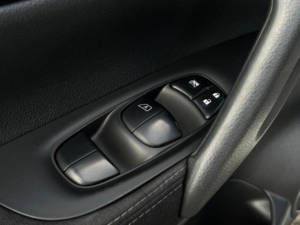 Nissan Qashqai II с пробегом 2018 года, цена 1 458 800 рублей, 103674 км, внедорожник, Автокод Объявления