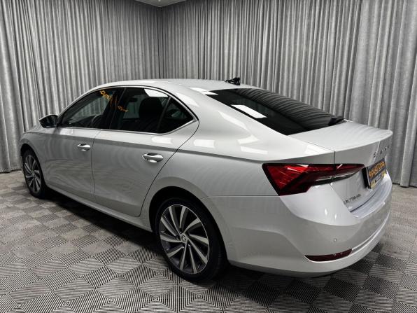 Skoda Octavia IV (A8) с пробегом 2021 года, цена 2 370 000 рублей, 83979 км, лифтбек, Автокод Объявления