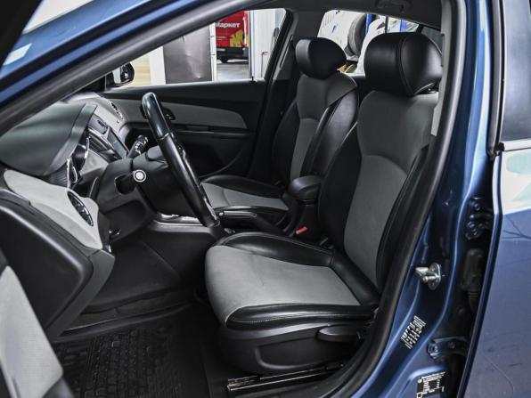 Chevrolet Cruze I Рестайлинг с пробегом 2014 года, цена 924 000 рублей, 215966 км, хэтчбек, Автокод Объявления