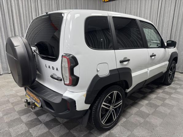 Lada (ВАЗ) Niva Travel I с пробегом 2024 года, цена 1 120 000 рублей, 28748 км, внедорожник, Автокод Объявления