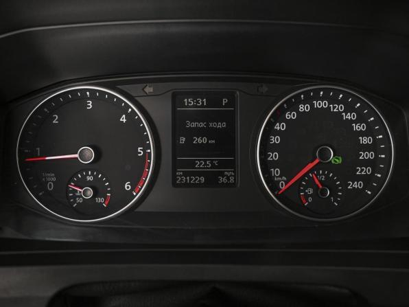 Volkswagen Caravelle T6 с пробегом 2015 года, цена 3 432 000 рублей, 231229 км, минивэн, Автокод Объявления