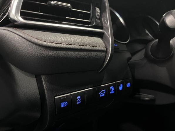 Toyota Camry VIII (XV70) с пробегом 2019 года, цена 2 690 000 рублей, 143689 км, седан, Автокод Объявления