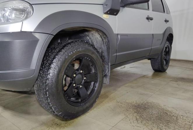 Chevrolet Niva I Рестайлинг с пробегом 2018 года, цена 710 000 рублей, 194000 км, внедорожник, Автокод Объявления