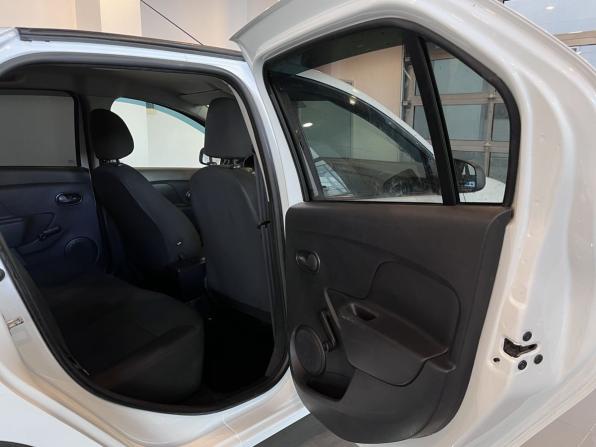 Renault Logan II Рестайлинг с пробегом 2019 года, цена 935 000 рублей, 167571 км, седан, Автокод Объявления