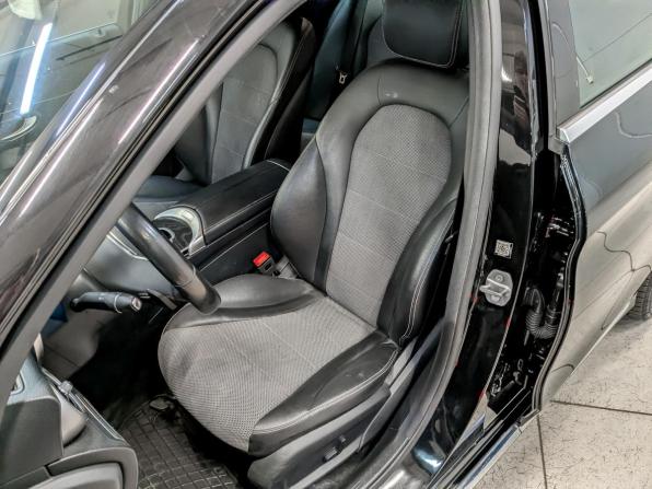 Mercedes-Benz C-Класс IV (W205) Рестайлинг с пробегом 2019 года, цена 2 690 000 рублей, 119971 км, седан, Автокод Объявления