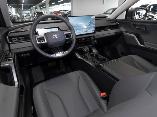 Toyota RAV4 VI (XA60) с пробегом 2026 года, цена 4 300 000 рублей, 71 км, внедорожник, Автокод Объявления