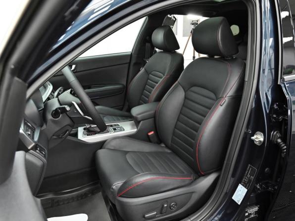 Kia Optima IV Рестайлинг с пробегом 2018 года, цена 2 149 000 рублей, 101000 км, седан, Автокод Объявления