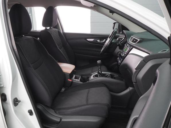 Nissan Qashqai II с пробегом 2018 года, цена 1 589 000 рублей, 145300 км, внедорожник, Автокод Объявления