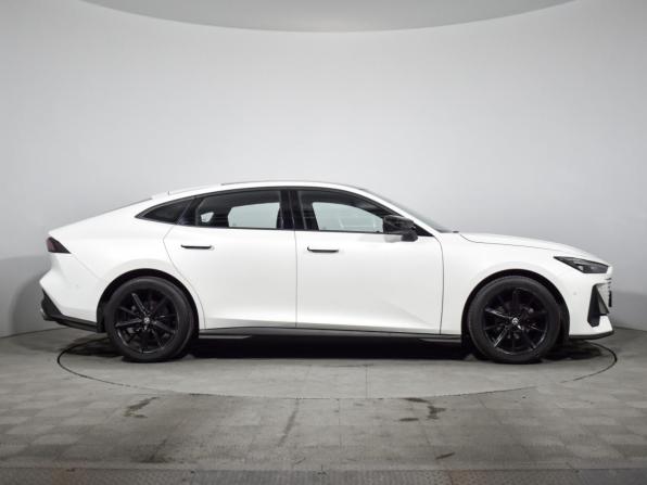 Changan UNI-V I с пробегом 2024 года, цена 2 240 000 рублей, 32465 км, лифтбек, Автокод Объявления