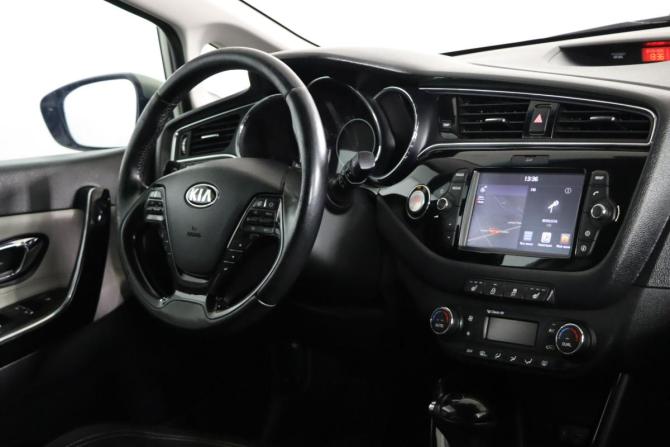 Kia Ceed II Рестайлинг с пробегом 2017 года, цена 1 499 990 рублей, 103322 км, универсал, Автокод Объявления