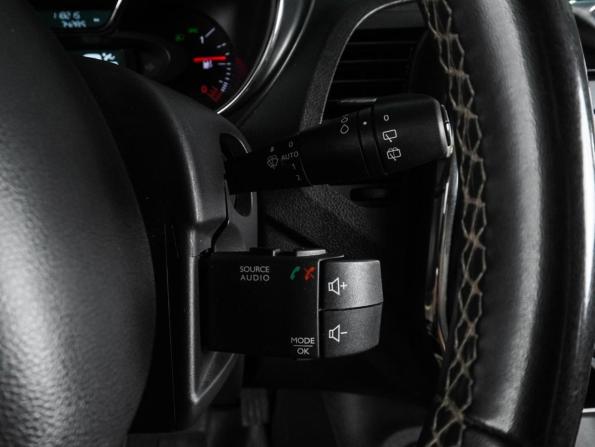 Renault Kaptur I с пробегом 2019 года, цена 1 499 000 рублей, 118215 км, внедорожник, Автокод Объявления