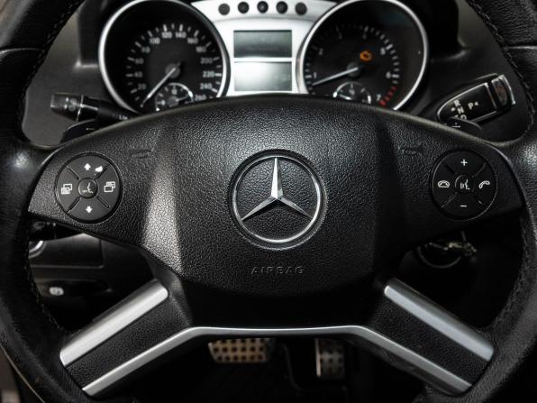 Mercedes-Benz M-Класс II (W164) Рестайлинг с пробегом 2009 года, цена 1 040 000 рублей, 237466 км, внедорожник, Автокод Объявления