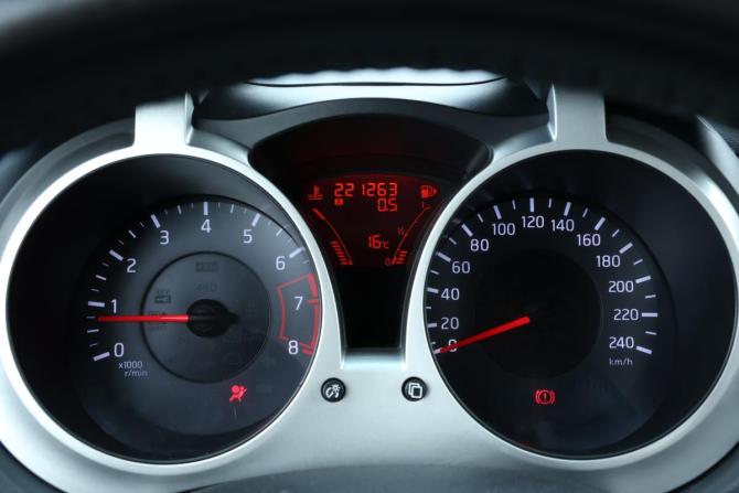 Nissan Juke I с пробегом 2011 года, цена 725 000 рублей, 221241 км, внедорожник, Автокод Объявления