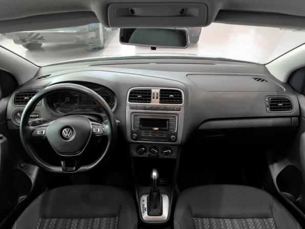 Volkswagen Polo V Рестайлинг с пробегом 2019 года, цена 1 099 000 рублей, 144071 км, седан, Автокод Объявления