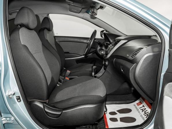 Hyundai Solaris I с пробегом 2012 года, цена 750 000 рублей, 165504 км, седан, Автокод Объявления