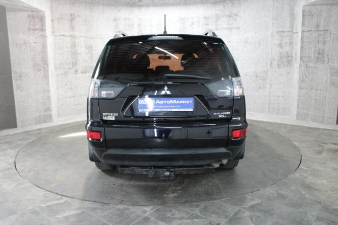 Mitsubishi Outlander II Рестайлинг с пробегом 2011 года, цена 981 000 рублей, 185428 км, внедорожник, Автокод Объявления