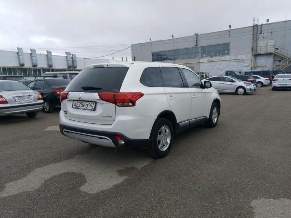 Mitsubishi Outlander III Рестайлинг 2 с пробегом 2018 года, цена 1 730 000 рублей, 135500 км, внедорожник, Автокод Объявления