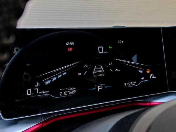 Geely Coolray I Рестайлинг с пробегом 2023 года, цена 2 010 000 рублей, 21076 км, внедорожник, Автокод Объявления