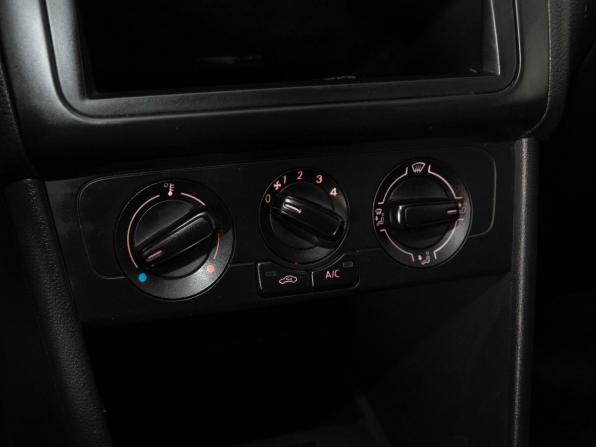 Volkswagen Polo V с пробегом 2014 года, цена 699 000 рублей, 164302 км, седан, Автокод Объявления
