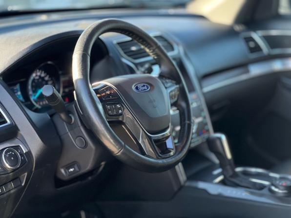 Ford Explorer V Рестайлинг 2 с пробегом 2017 года, цена 2 349 000 рублей, 160000 км, внедорожник, Автокод Объявления