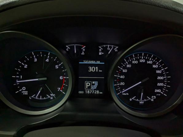 Toyota Land Cruiser 200 Series Рестайлинг 1 с пробегом 2014 года, цена 3 995 000 рублей, 187565 км, внедорожник, Автокод Объявления