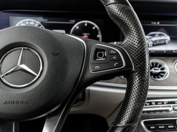 Mercedes-Benz E-Класс V (W213 S213 C238) с пробегом 2017 года, цена 2 930 000 рублей, 166604 км, седан, Автокод Объявления