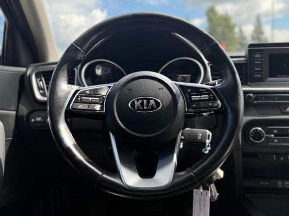 Kia Ceed III с пробегом 2019 года, цена 1 600 000 рублей, 135000 км, универсал, Автокод Объявления