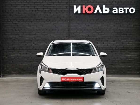 Kia Rio IV Рестайлинг с пробегом 2021 года, цена 1 300 000 рублей, 171438 км, седан, Автокод Объявления