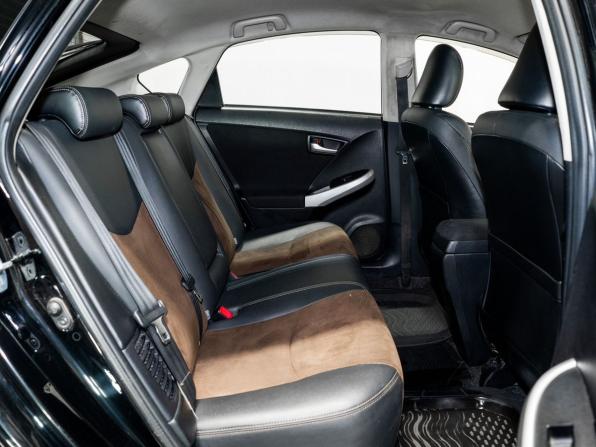 Toyota Prius III Рестайлинг (XW30) с пробегом 2012 года, цена 1 130 000 рублей, 258056 км, лифтбек, Автокод Объявления