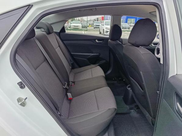 Hyundai Solaris II с пробегом 2019 года, цена 1 364 995 рублей, 88370 км, седан, Автокод Объявления