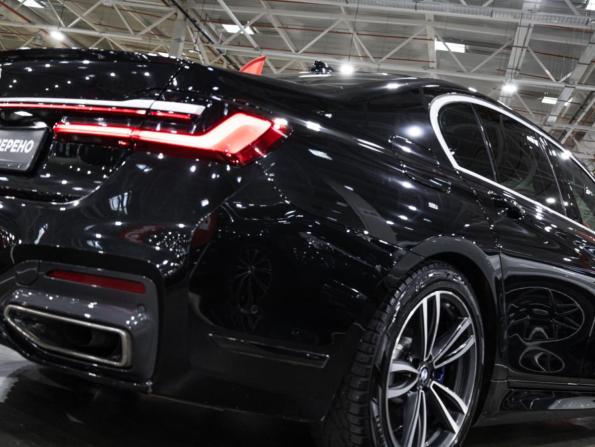 BMW 7 серии VI (G11/G12) Рестайлинг с пробегом 2019 года, цена 5 399 585 рублей, 187426 км, седан, Автокод Объявления