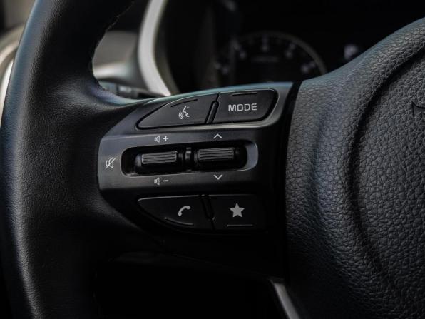 Kia Rio IV Рестайлинг с пробегом 2021 года, цена 1 770 000 рублей, 89540 км, хэтчбек, Автокод Объявления