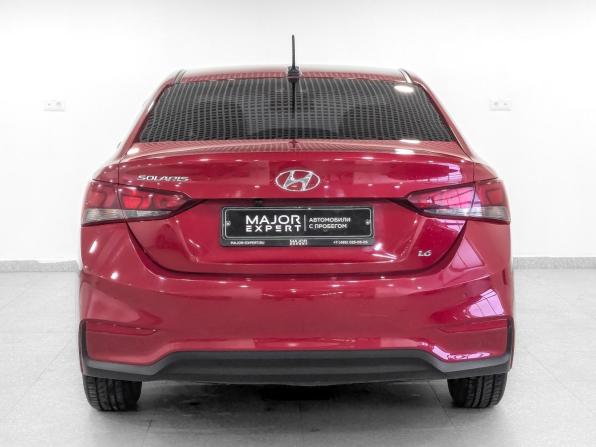 Hyundai Solaris II с пробегом 2018 года, цена 1 300 000 рублей, 104687 км, седан, Автокод Объявления