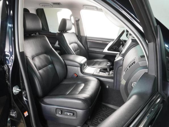 Toyota Land Cruiser 200 Series Рестайлинг 2 с пробегом 2019 года, цена 8 059 000 рублей, 133282 км, внедорожник, Автокод Объявления