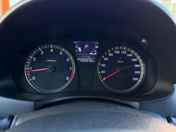 Hyundai Solaris I с пробегом 2013 года, цена 700 000 рублей, 245000 км, седан, Автокод Объявления