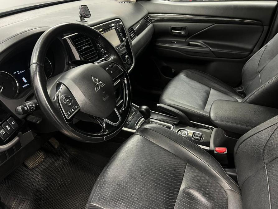 Mitsubishi Outlander III Рестайлинг 2 Санкт-Петербург  - изображение 9