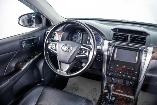 Toyota Camry VII (XV50) Рестайлинг с пробегом 2015 года, цена 2 399 000 рублей, 178785 км, седан, Автокод Объявления