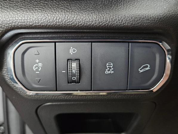 Haval Jolion I с пробегом 2022 года, цена 1 785 000 рублей, 77813 км, внедорожник, Автокод Объявления