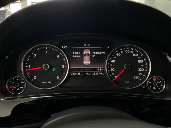 Volkswagen Touareg II с пробегом 2014 года, цена 2 360 000 рублей, 240089 км, внедорожник, Автокод Объявления