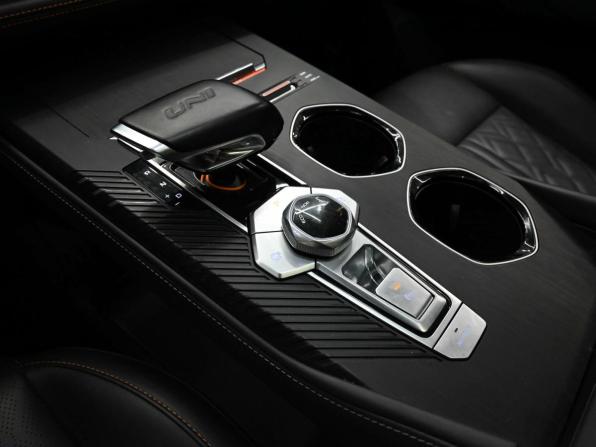 Changan UNI-K с пробегом 2023 года, цена 3 070 000 рублей, 37872 км, внедорожник, Автокод Объявления