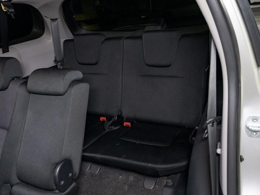 Toyota Wish II Рестайлинг Тюмень  - изображение 17