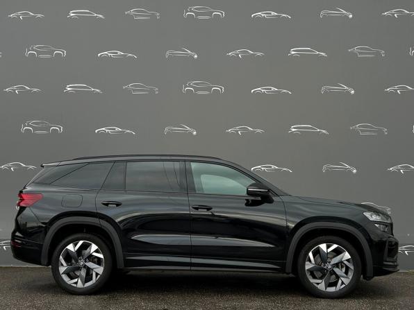 Skoda Kodiaq II с пробегом 2025 года, цена 5 847 900 рублей, 37464 км, внедорожник, Автокод Объявления